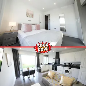 Appartement Hatton Heathrow Airport- Free Parking-free Underground To And From Heathrow Airport Hatton Cross Picture-see Fast Hatton Cross To 30min